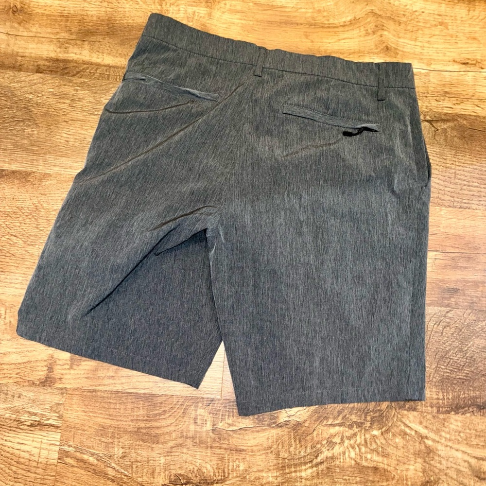 5 pairs of Old Navy & J.Crew shorts size 33 - Picture 9 of 12